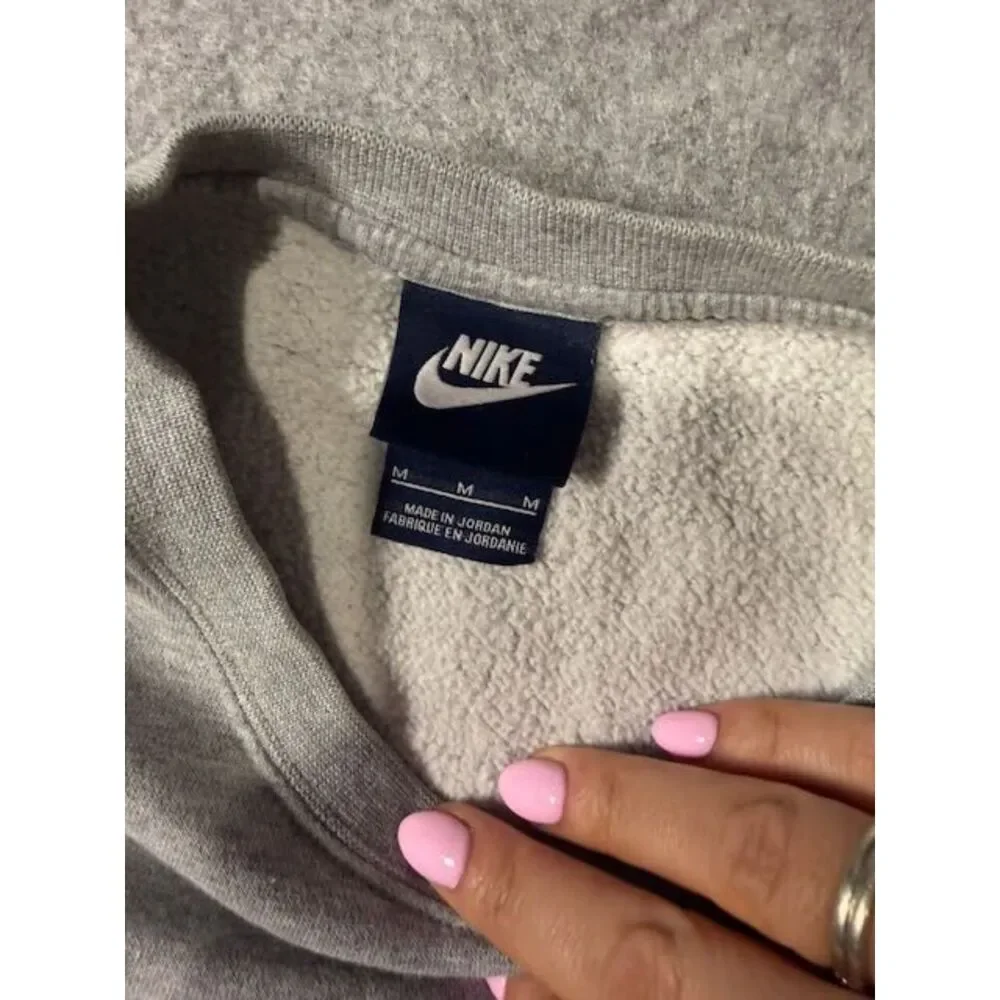 Nike Club Fleece Crewneck Sweatshirt Men's M Gray Pullover Athletic Casual